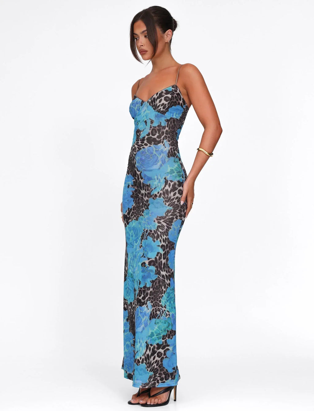 Robe longue moulante à col cœur bleue