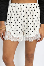 Short femme à pois avec finition dentelle, vue de face