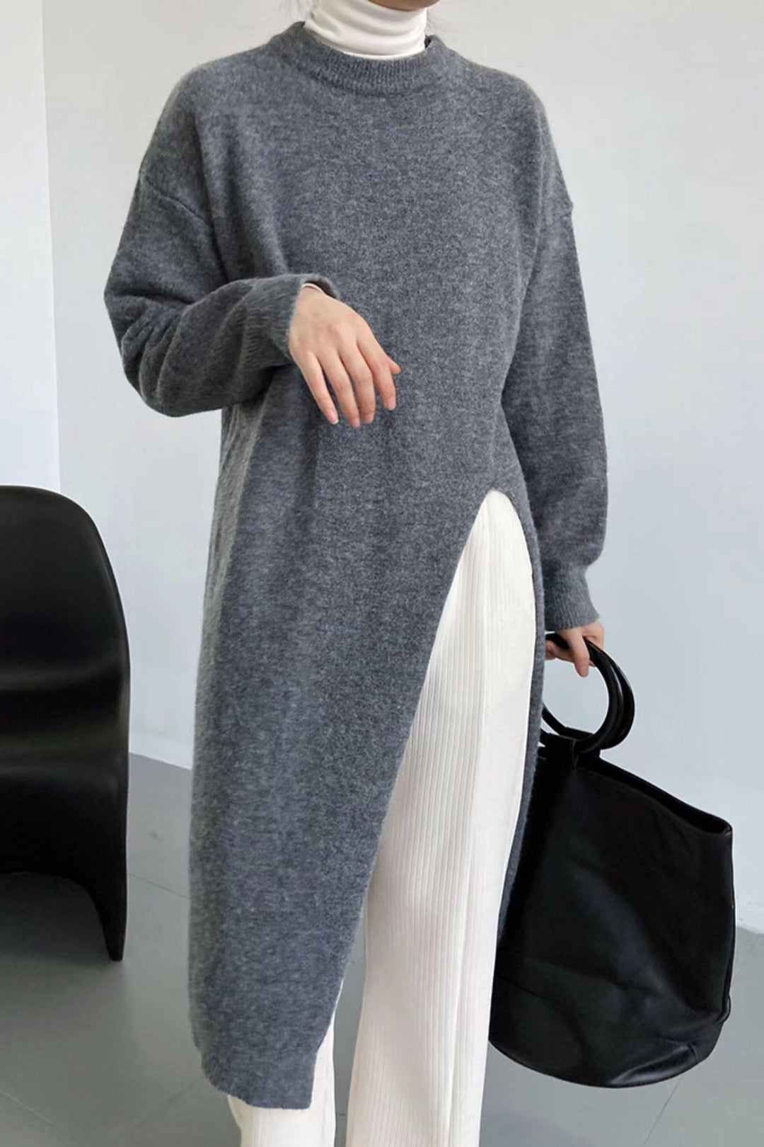 Robe-pull tricotée à fente latérale