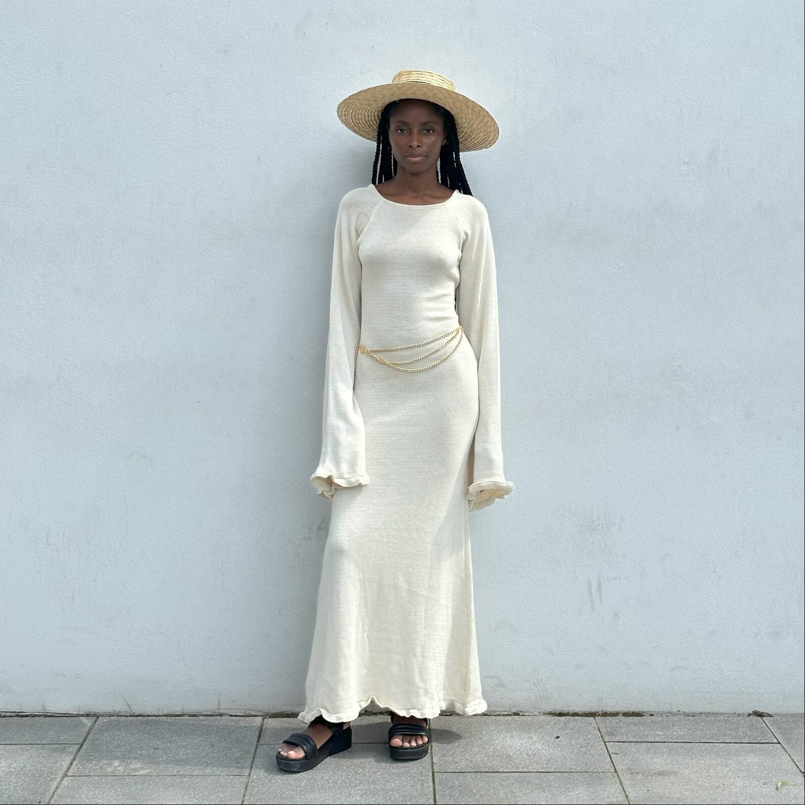 Robe longue en maille nuage ivoire à dos ouvert