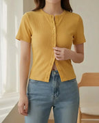 Veste courte femme coupe élégante et unie en vue trois quarts