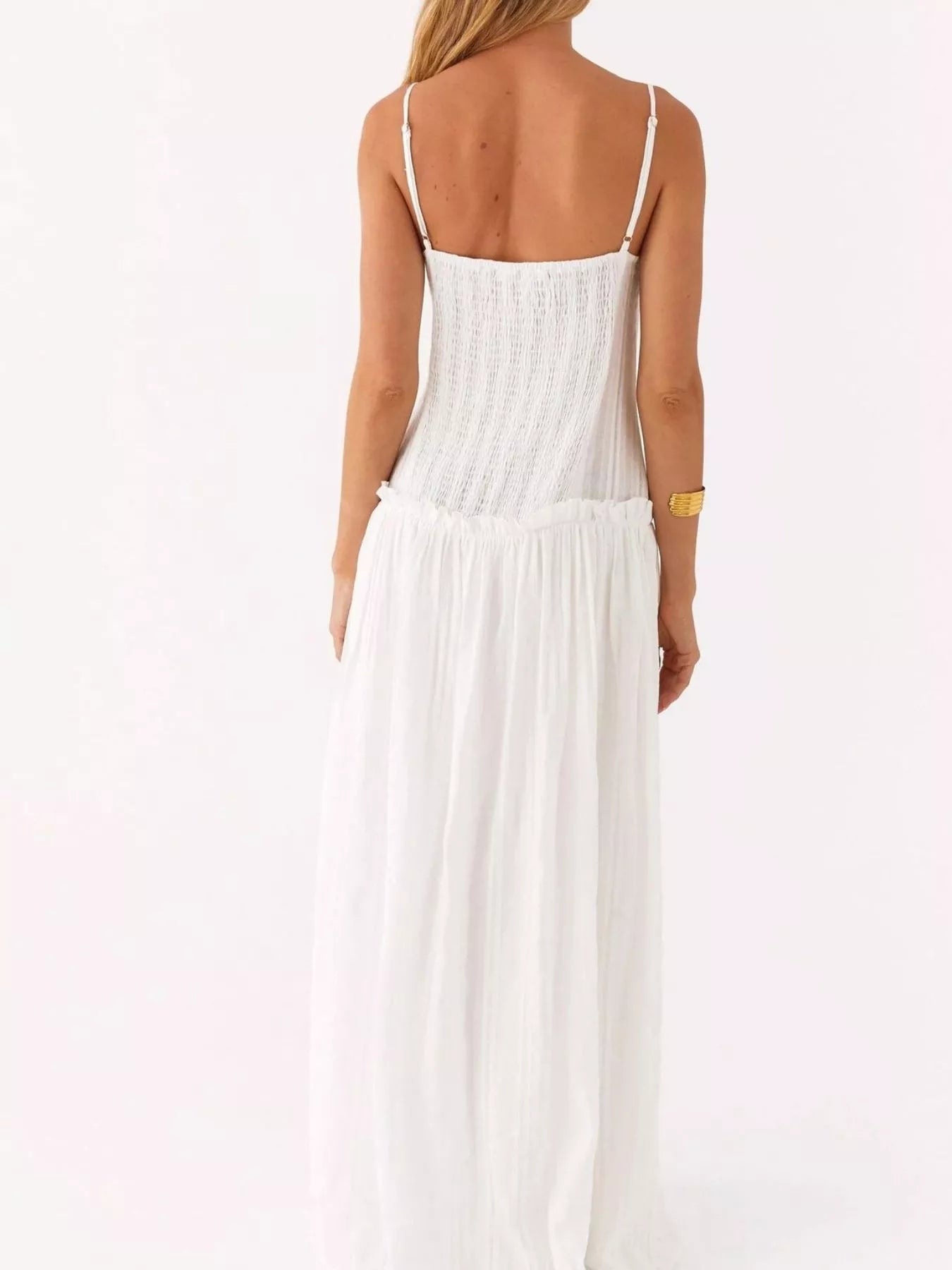 Robe longue à bretelles spaghetti avec volant et smocks