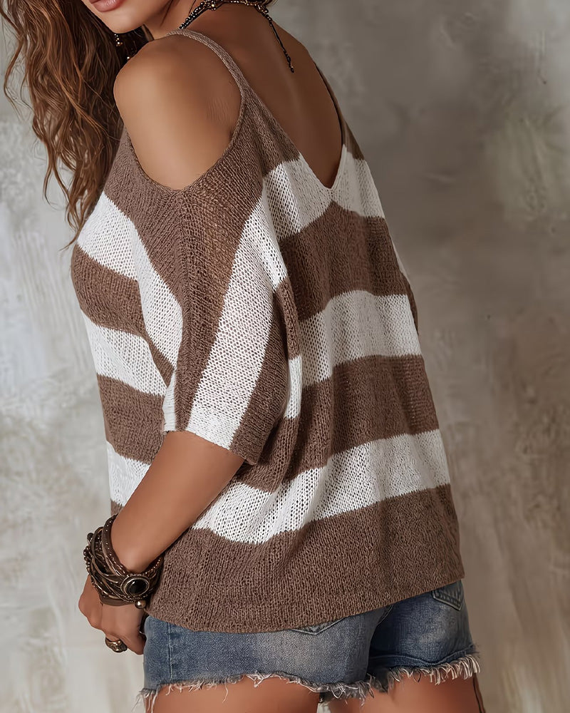 Pull rayé femme à manches longues et épaules ouvertes, vue de trois quarts