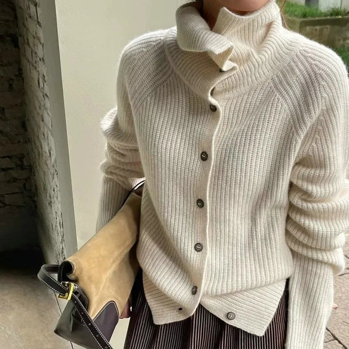Pull à col roulé épais et confortable avec boutons
