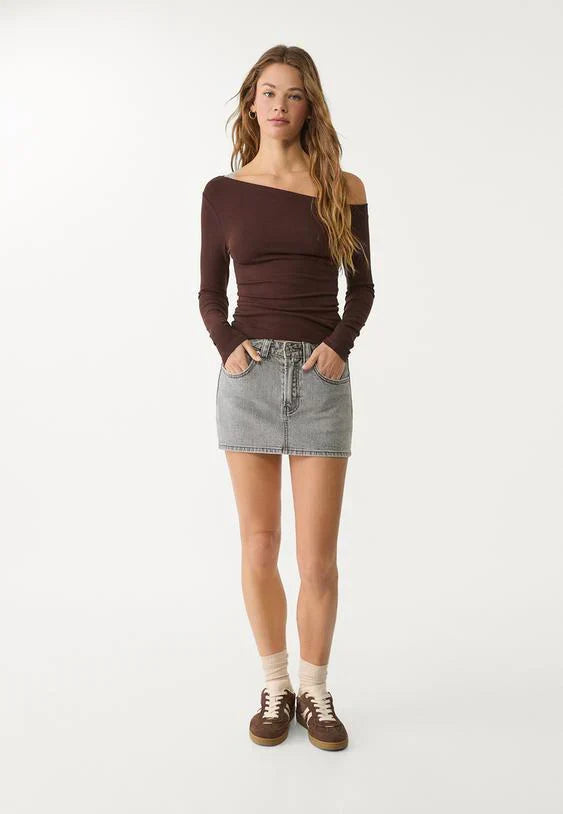 Mini-jupe-short en denim décontractée pour un style quotidien sans effort