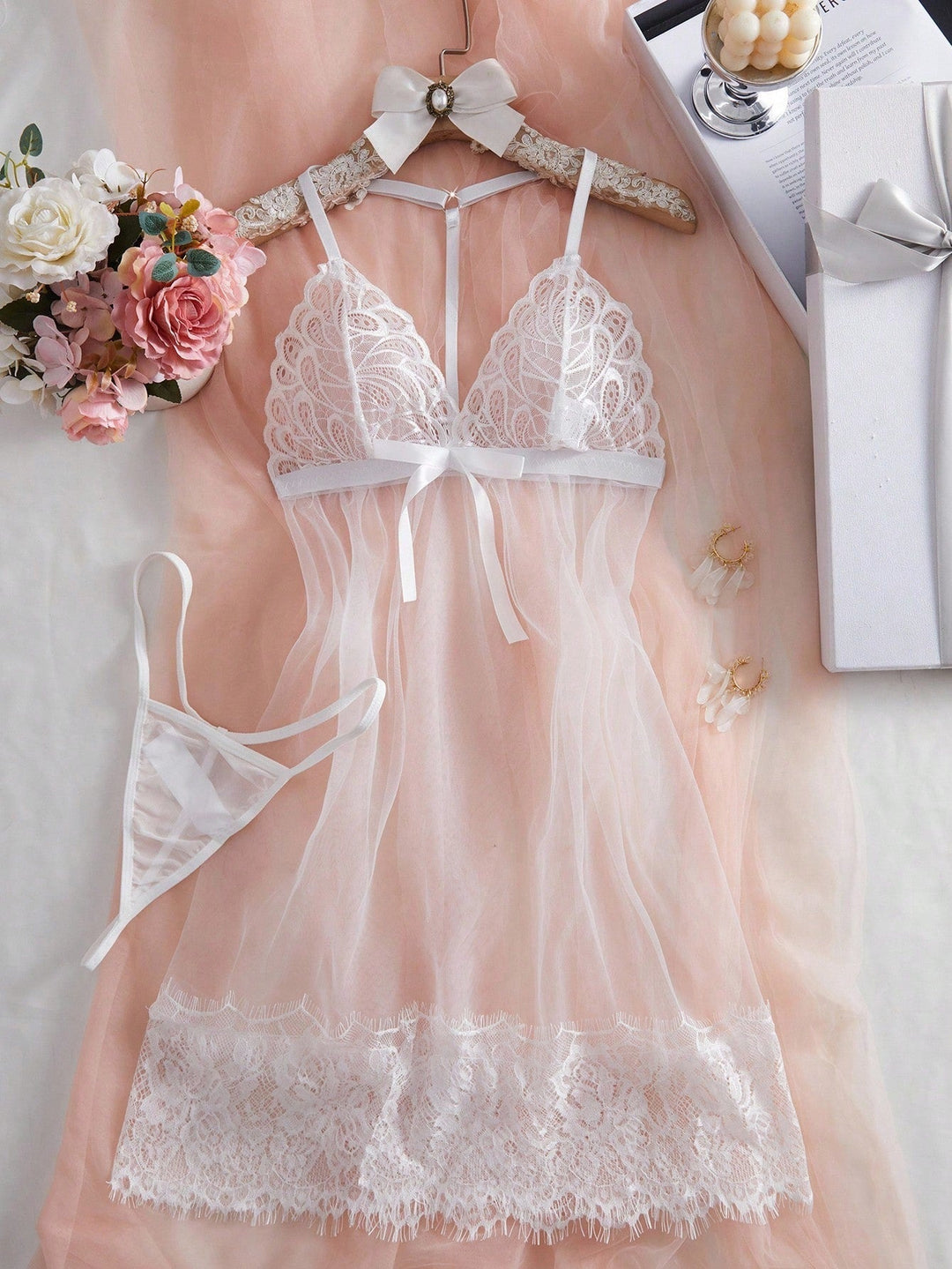 Ensemble lingerie deux pièces transparent en dentelle blanche pour femme, nuisette