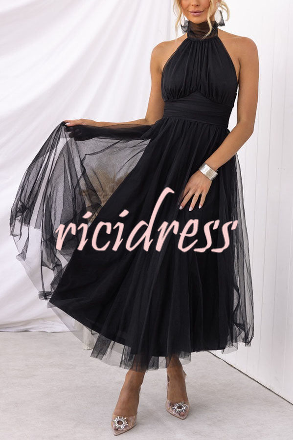 Robe longue en tulle à col licou avec détails froncés