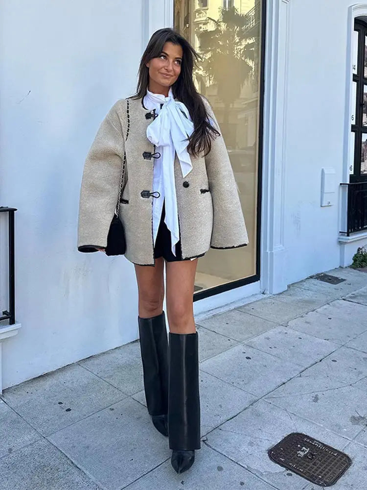 Manteau long douillet et duveteux pour un style hivernal chic