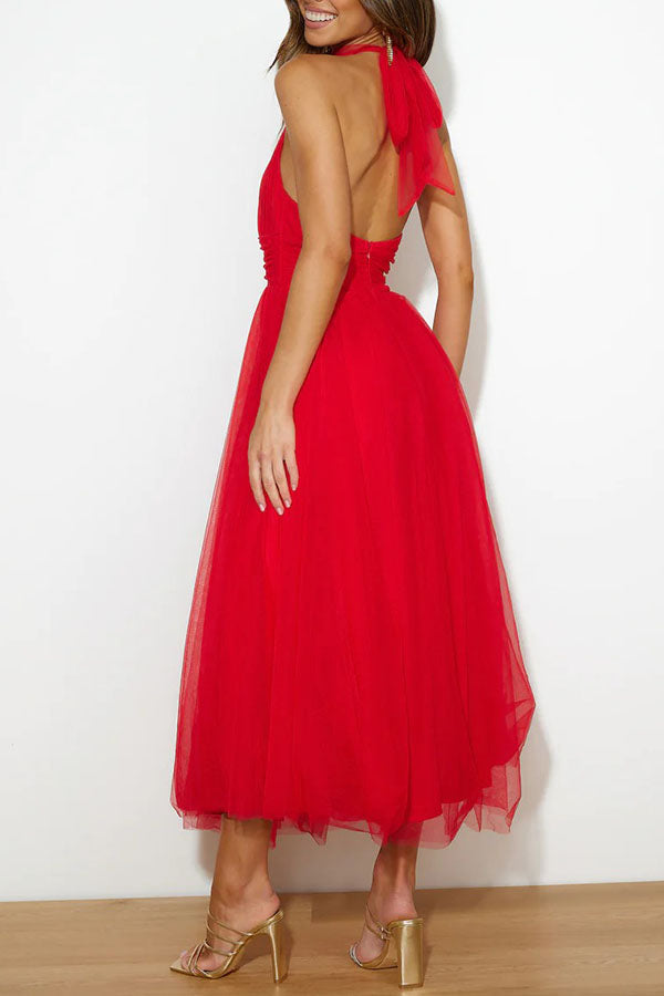 Robe longue en tulle à col licou avec détails froncés