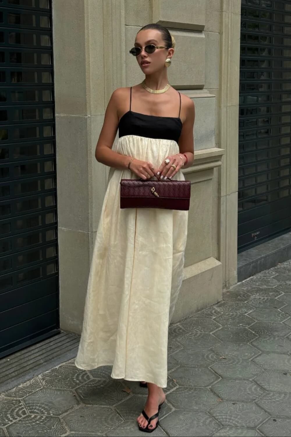 Robe midi ample en mélange lin et coton noir et blanc