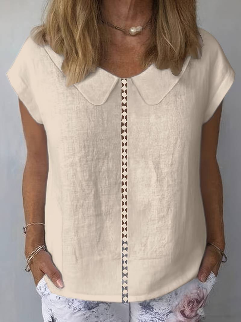 Pull en tricot à manches courtes avec col orné de dentelle
