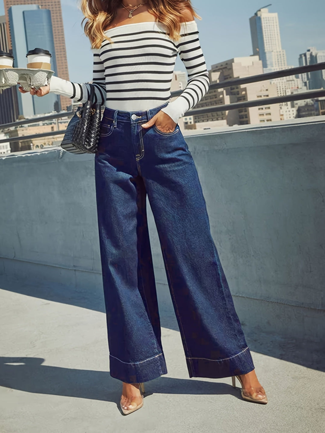 Jean en denim extensible taille haute à jambes larges avec ourlet retourné