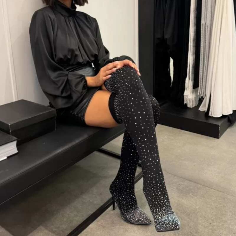 Bottes mi-cuisses étincelantes en faux diamant