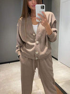 Ensemble décontracté confortable pull à col en V et pantalon