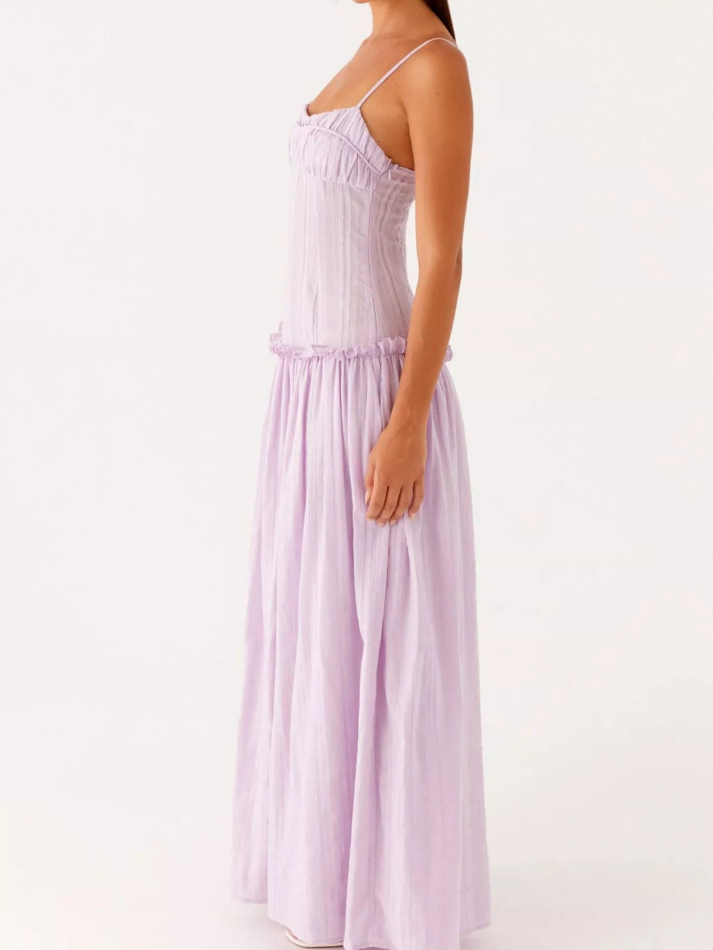 Robe longue à bretelles spaghetti avec volant et smocks