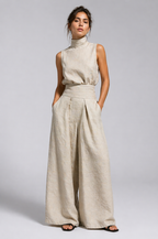Vue de face de l'ensemble femme en lin léger débardeur et pantalon fluide
