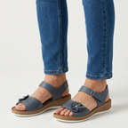 Sandales confortables pour femmes avec détails floraux