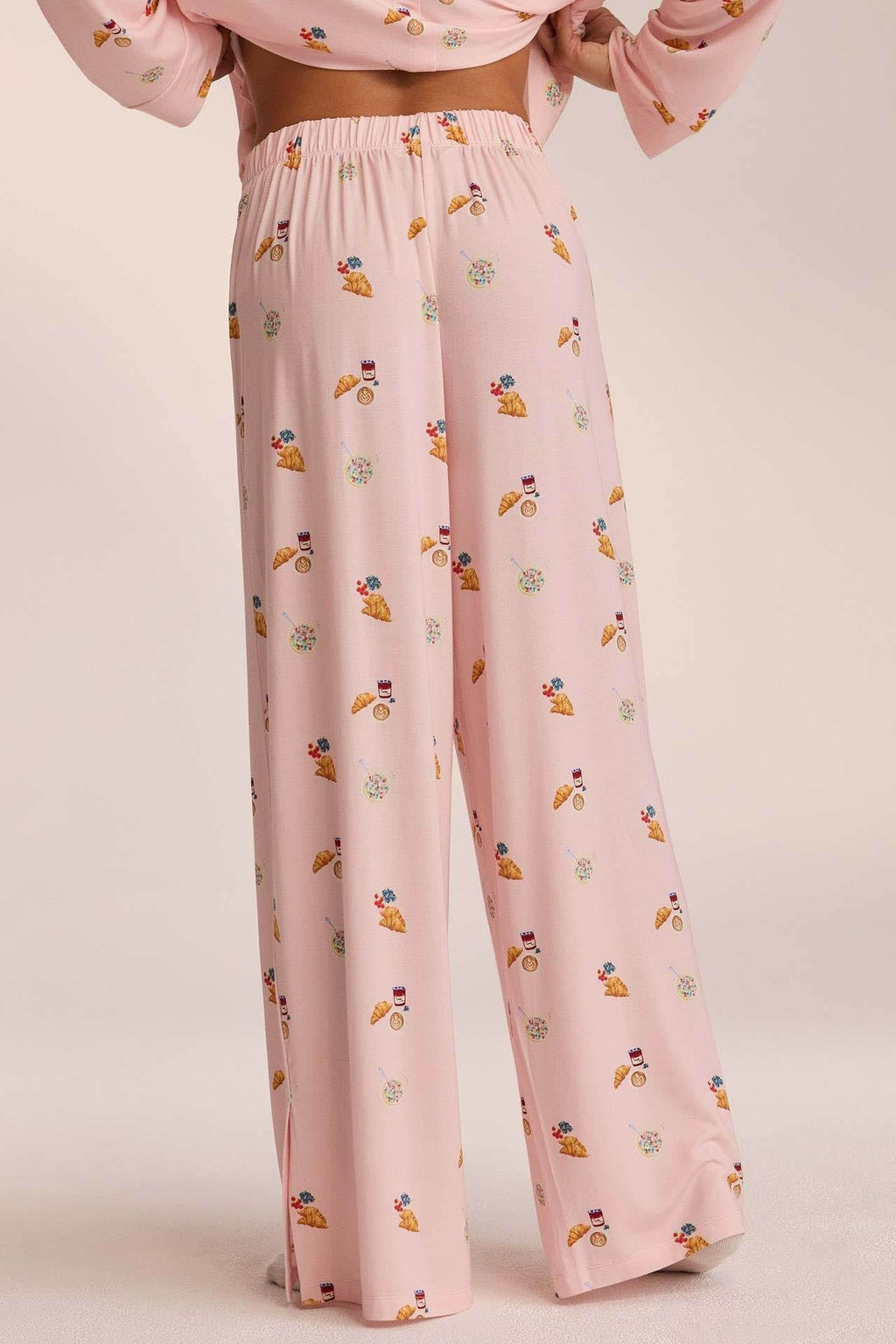 Ensemble femme imprimé avec coupe ample et pantalon large fluide