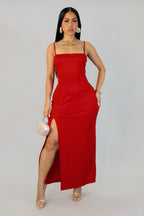 Robe légère rouge et séduisante