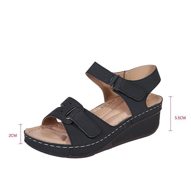 Paire de sandales femme décontractées à semelle antidérapante, vue de dessus