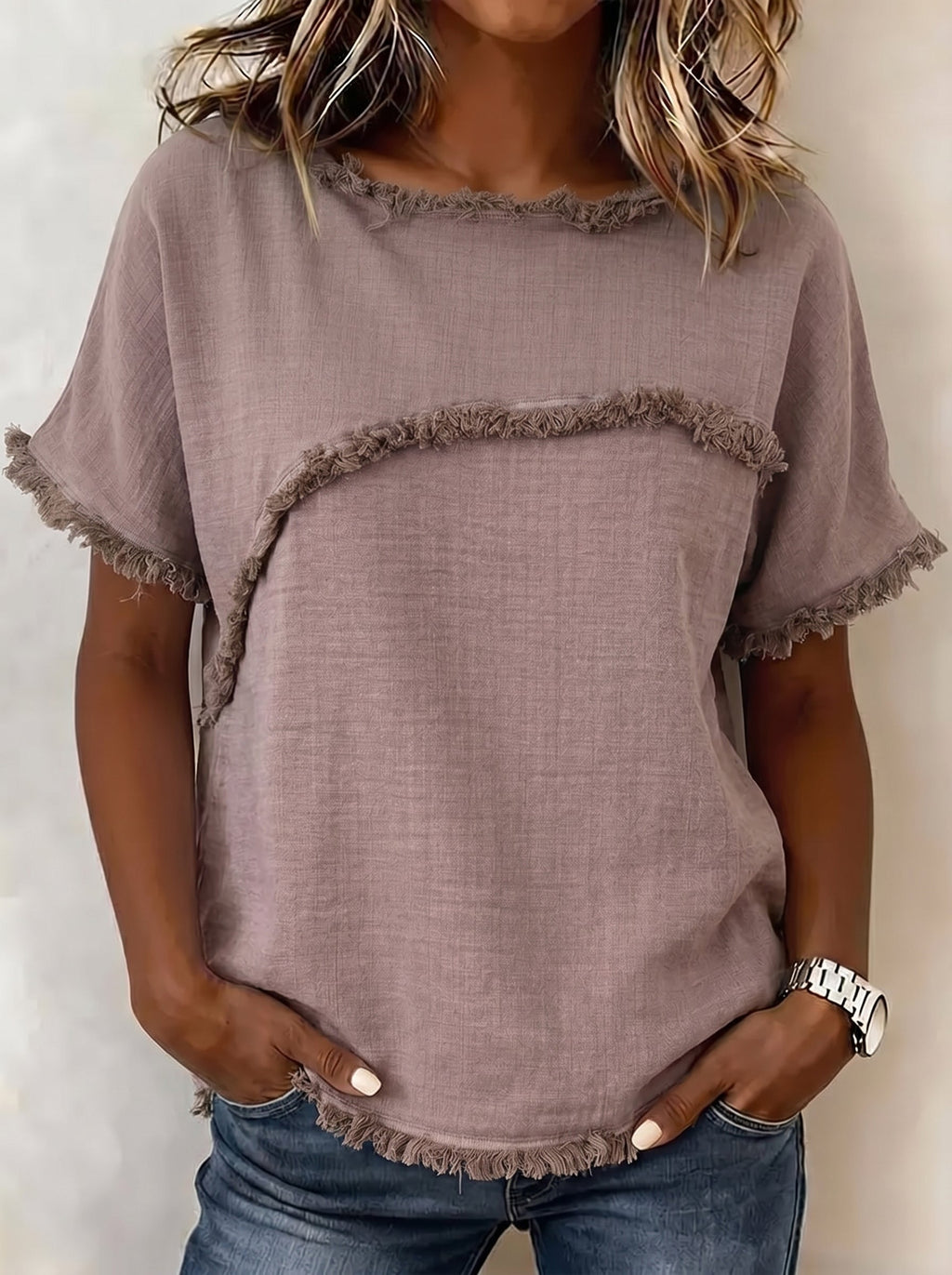 T-shirt femme ample uni à franges avec col rond et manches courtes, vue de face