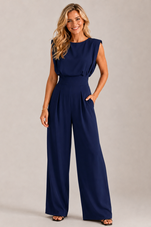 Combinaison femme sans manches élégante avec jambes larges