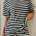 Ensemble décontracté t-shirt à col rond rayé et short