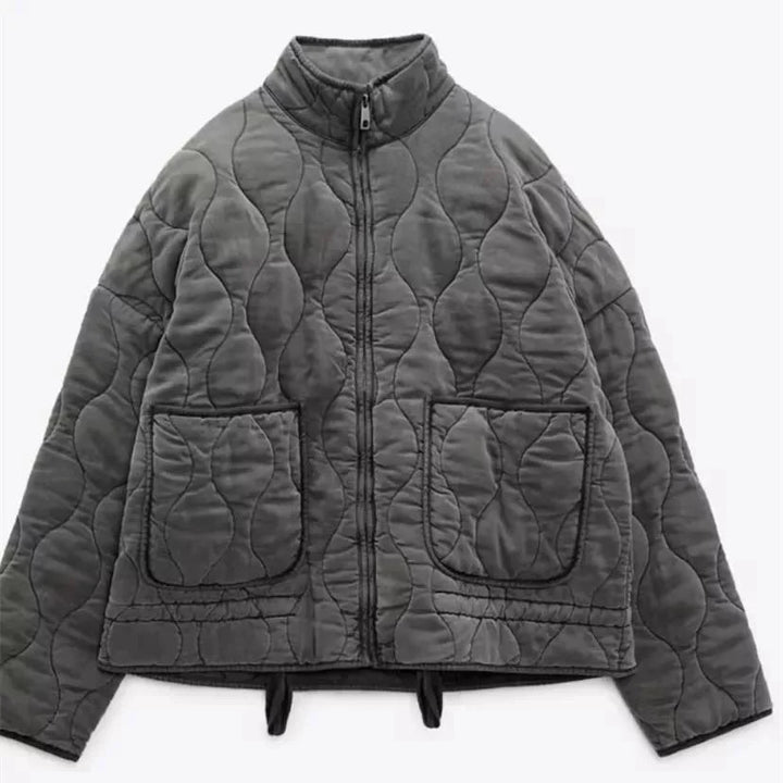 Veste matelassée vintage avec détails de couture classiques