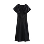 Robe midi en satin noire