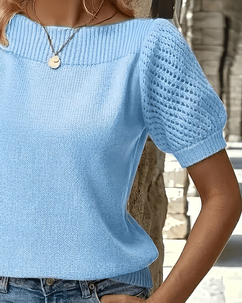 Détail des manches bouffantes courtes du pull femme uni