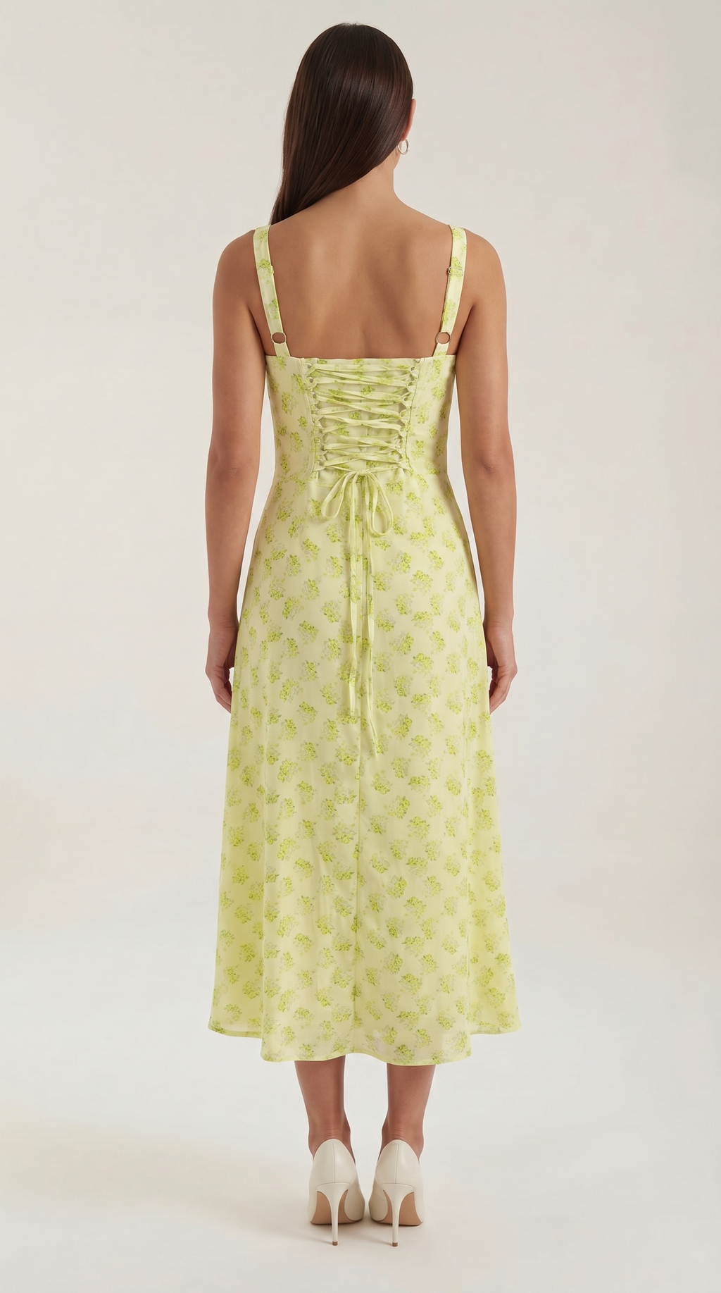 Robe midi fleurie pour femmes, idéale pour les invitées de mariage