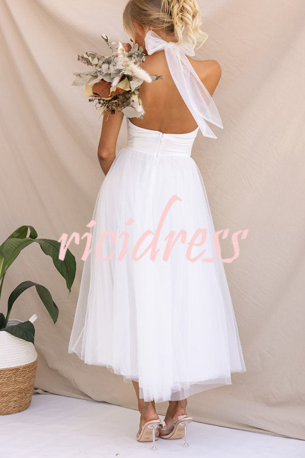 Robe longue en tulle à col licou avec détails froncés