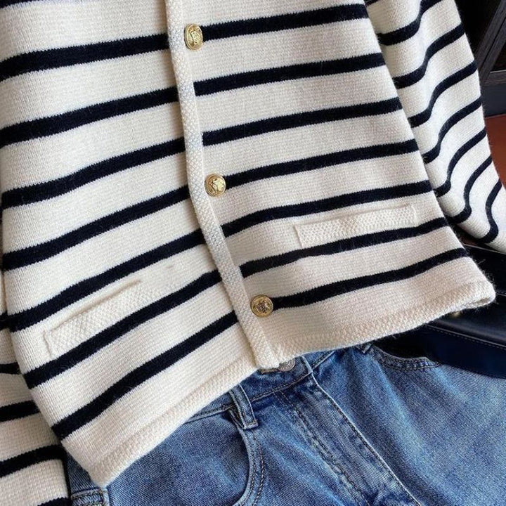 Pull en tricot rayé confortable pour les superpositions d'automne