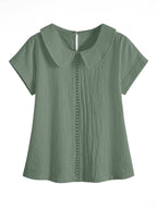 Pull en tricot à manches courtes avec col orné de dentelle