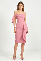Robe midi rose à une épaule avec détail nœud