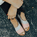 Vue arrière des sandales femme bicolores style estival