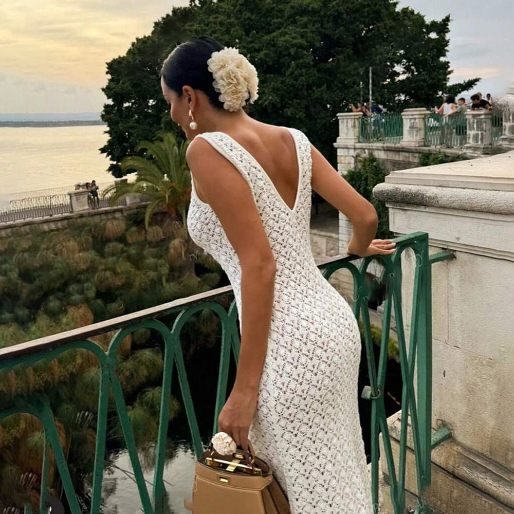 Robe maxi blanche en tricot crochetée à dos ouvert
