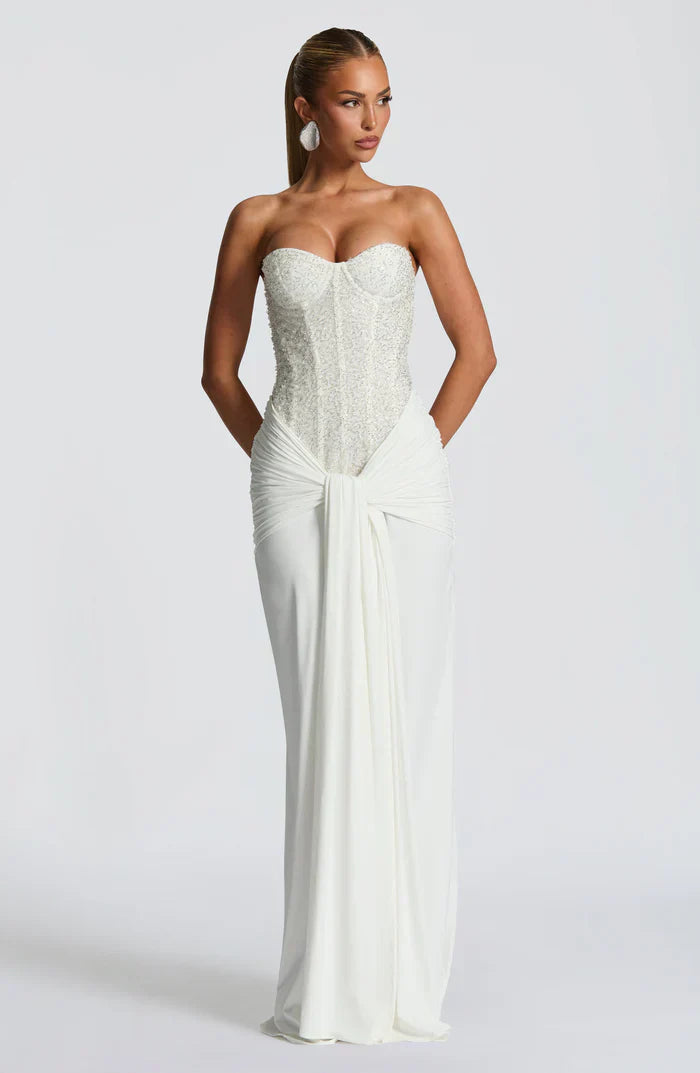 Robe Maxi Fluide Carina à Silhouette Élégante