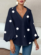 Blouse femme à manches longues et motif à pois vue de trois quarts
