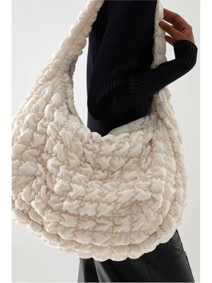 Sac d'épaule en duvet léger pour un voyage stylé