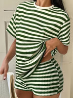 Ensemble décontracté t-shirt à col rond rayé et short