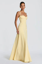 Robe maxi sans manches style Rihanna