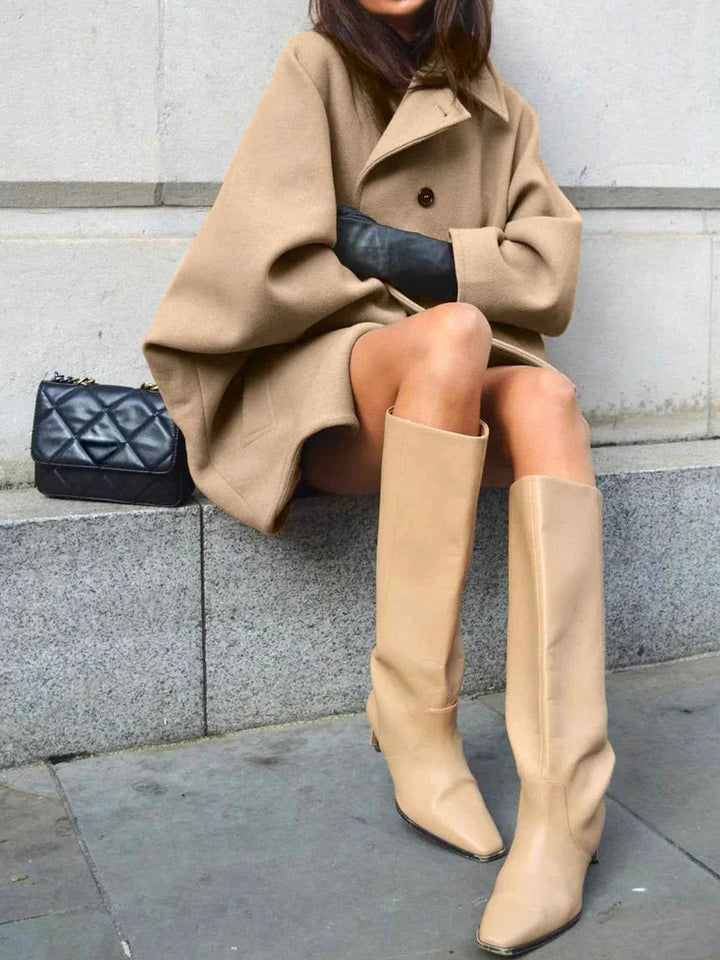 Manteau d'hiver oversize pour femme avec col à revers et boutons asymétriques