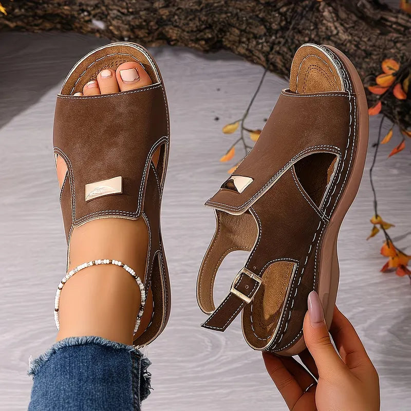 Sandales compensées femme à semelle compensée vue de profil
