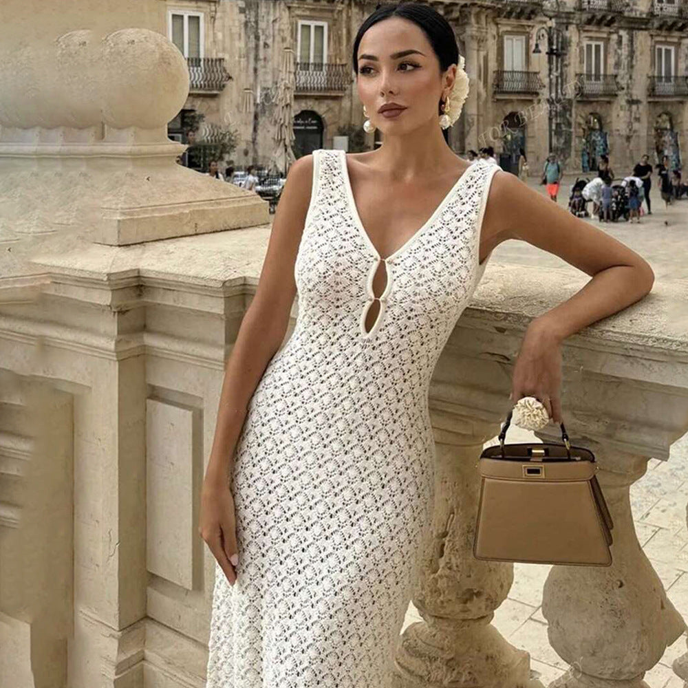 Robe maxi blanche en tricot crochetée à dos ouvert