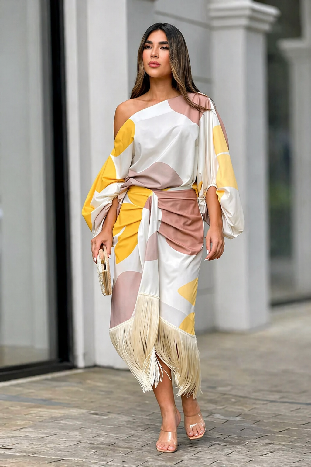 Robe de fête luxueuse à franges