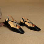 Escarpins femme à brides croisées et talon bloc, vue complète de la paire