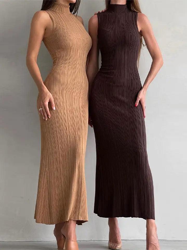 Robe midi sans manches en maille côtelée douce pour femme
