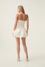 Robe de soirée courte blanche pour femme avec ourlet bouffant
