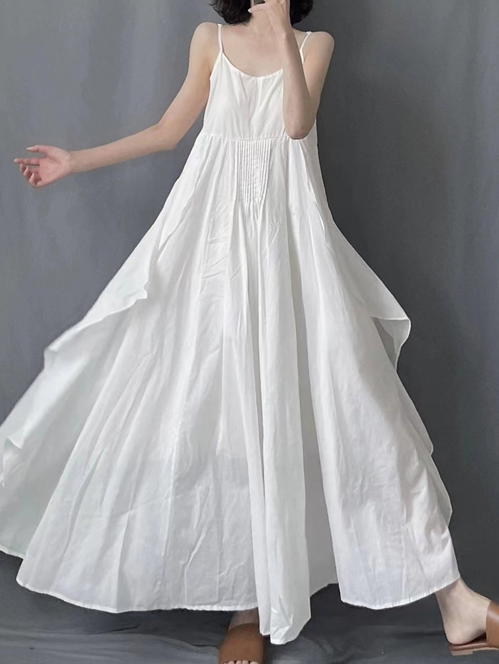 Sophie Paris | Robe Longue Plissée sans Manches